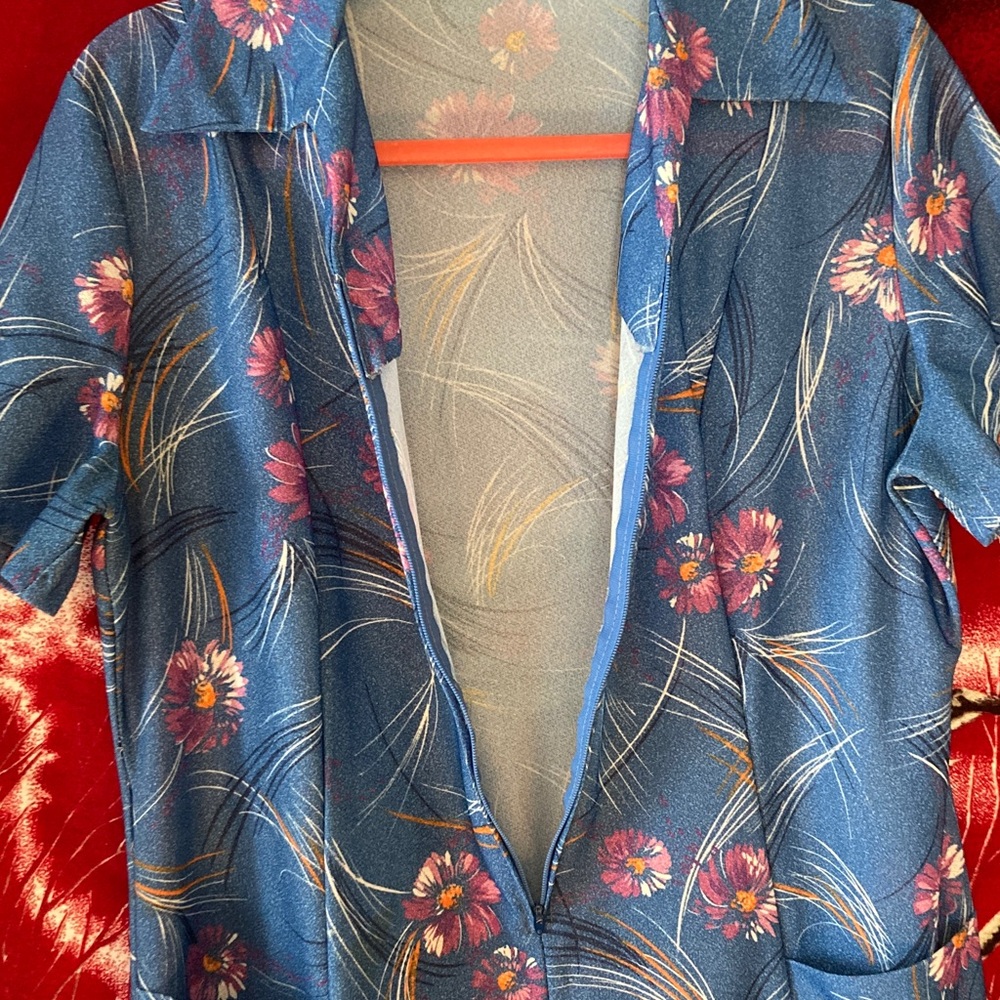 Vintage Blue Floral Zip-Front Midi Dress with Belt & Pockets - Picture 6 of 7